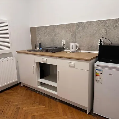 Apolla 12 Appart hôtel *