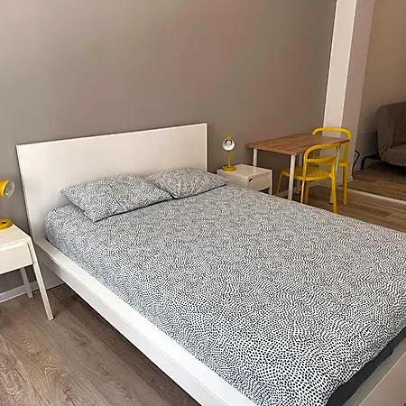 Apolla 12 Aparthotel *