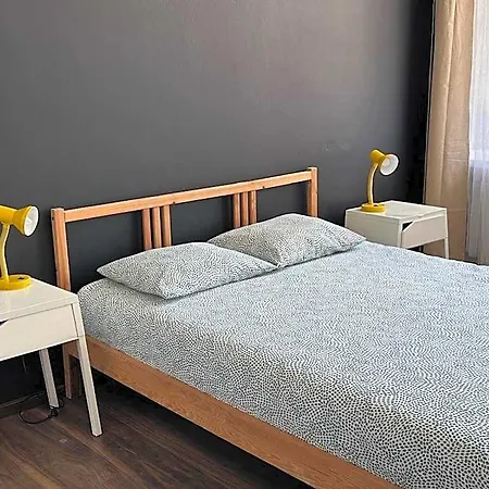 Apolla 12 Aparthotel